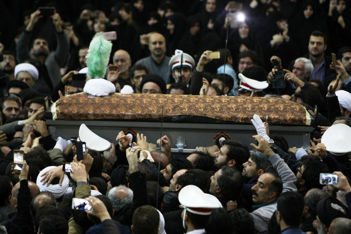 آیت الله هاشمی رفسنجانی یک دم از مجاهدت در راه اسلام و انقلاب آرام ننشست
