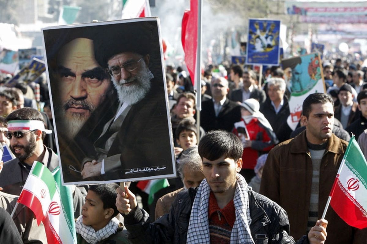سی‌و هشتمین فجر انقلاب اسلامی در سراسر کشور آغاز شد