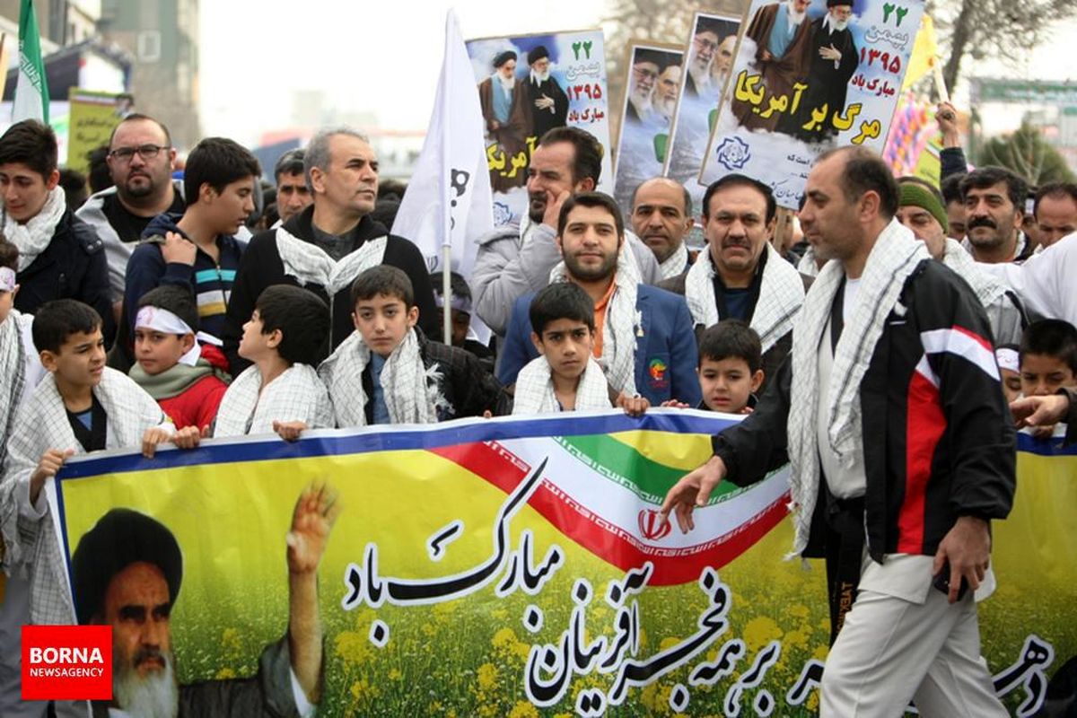 حضور پرشور خانواده تکواندو پایتخت در مراسم راهپیمایی ۲۲ بهمن