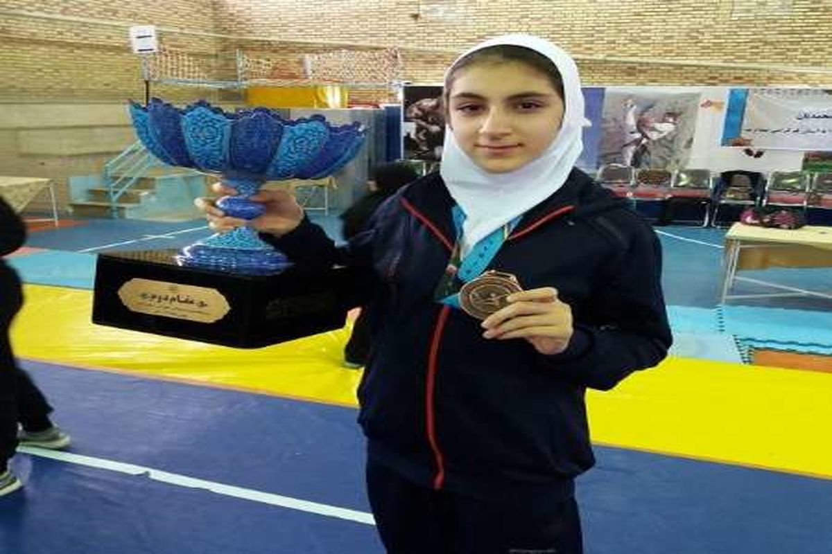 کسب مقام سوم دانش آموز البرزی در مسابقات ووشو بانوان کشور