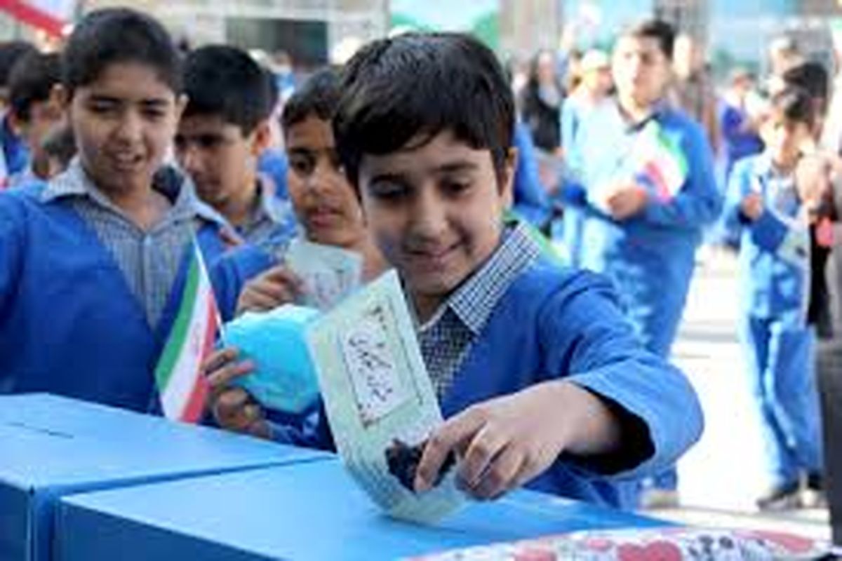 جشن نیکوکاری در ۱۲۰۰ مدرسه اردبیل برگزار شد