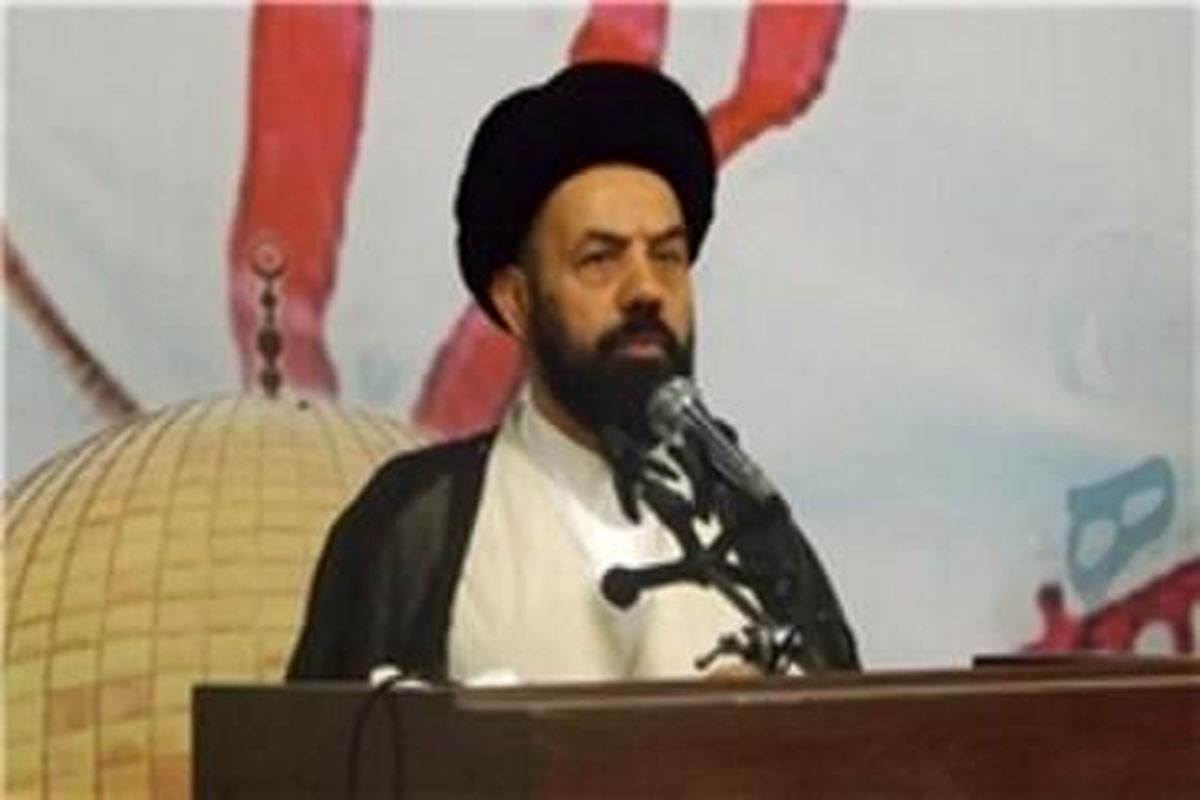 باید قدردان خانواده های شهدا باشیم