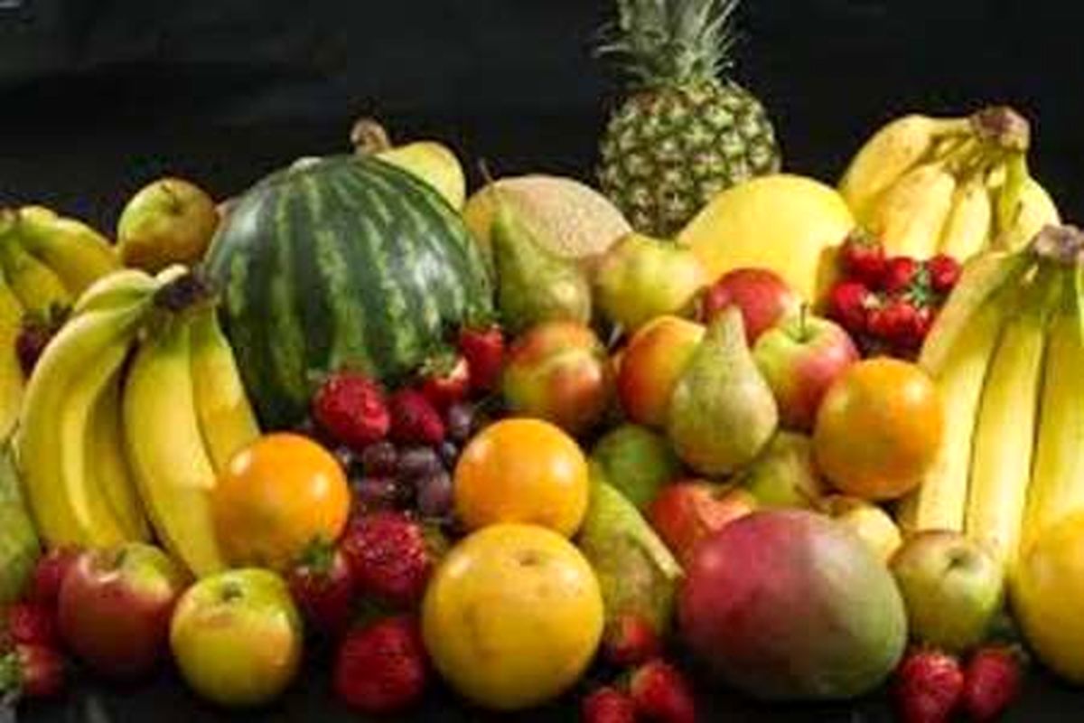 قیمت میوه های ارائه شده مصوب ستاد تنظیم بازار است