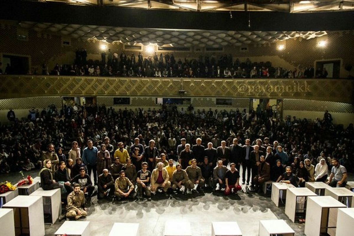 آرزوهای مردان سیاسی دولت تدبیر و امید در آخرین شب اجراهای تئاتر شب