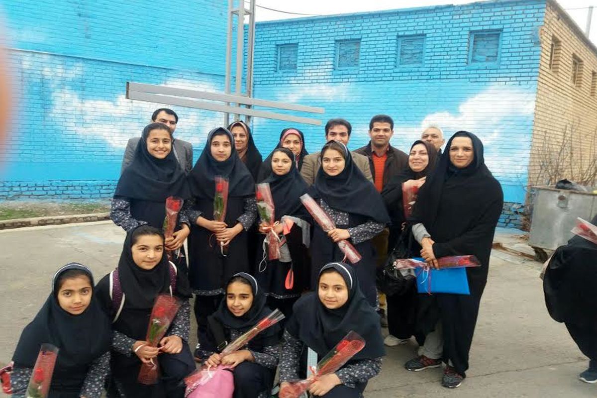 درخشش تیم والیبال مدرسه شاهد فرهنگ در استان تهران
