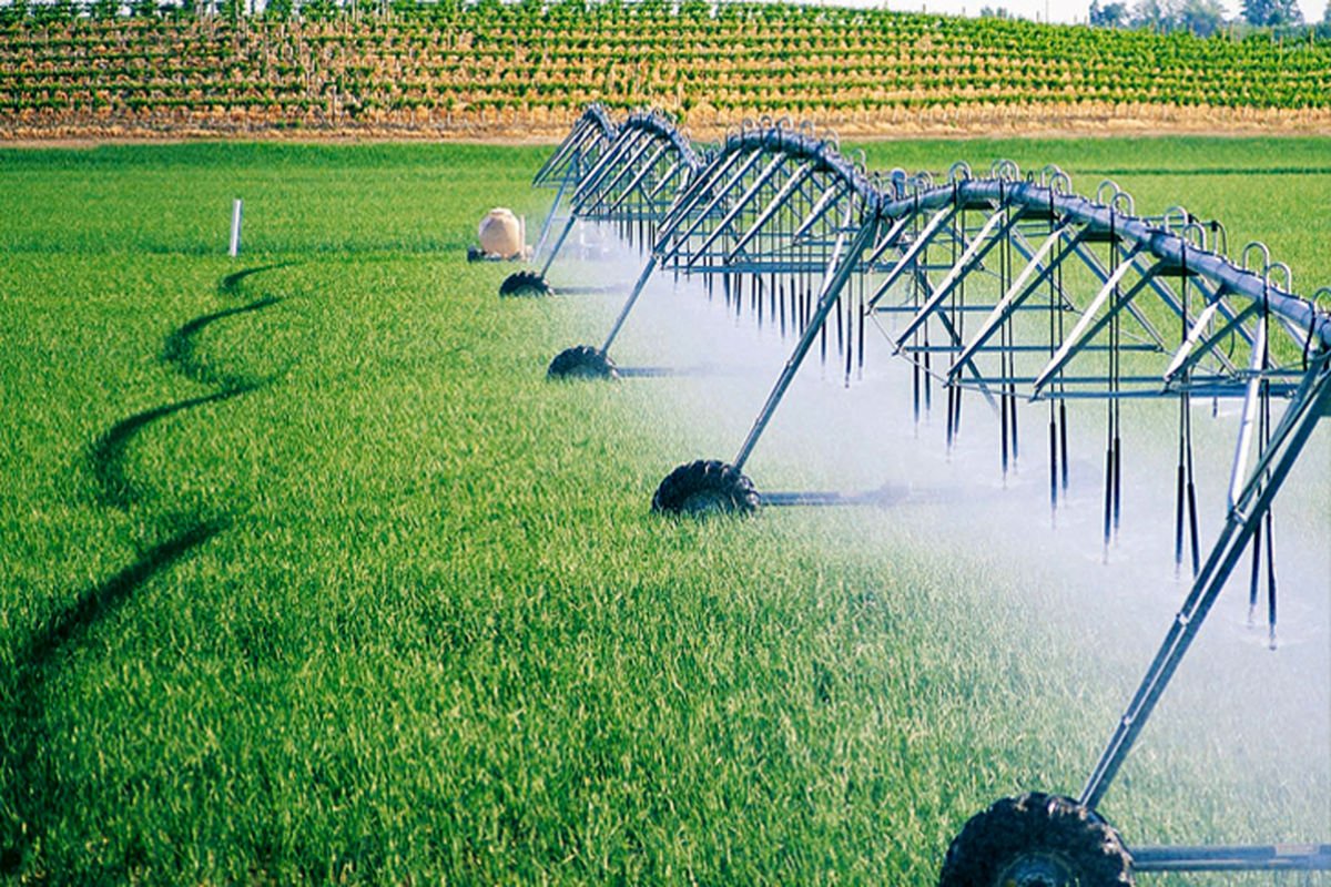 ۸۰۴ هکتار از مزارع ایوان به سیستم مکانیزه آبیاری مجهز شده است