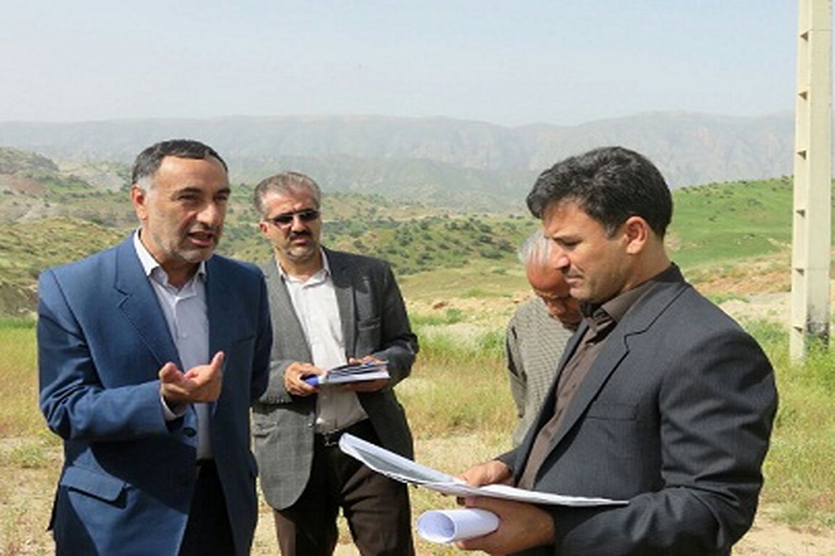 بازدید رئیس سازمان مدیریت و برنامه ریزی استان از چشمه سراب دره شهر