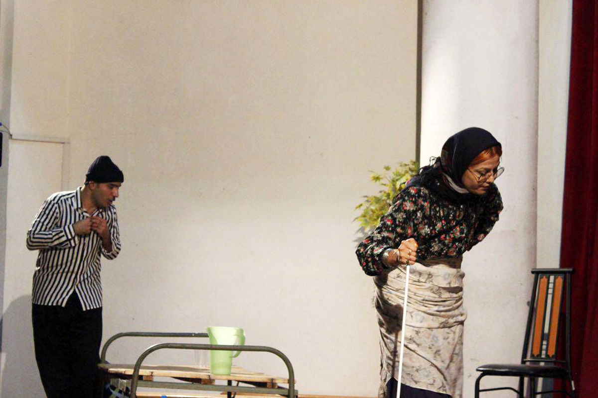 نمایش کمدی "دانشگاه، آلاچیق، خواستگاری " به روی صحنه رفت