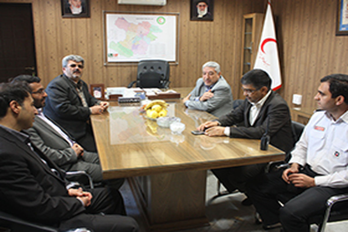 نشست مشترک سازمان آتش نشانی و هلال احمر قزوین برگزار شد