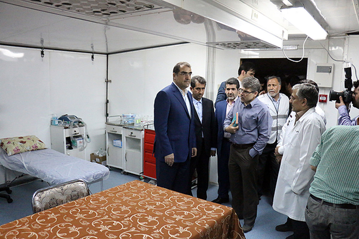 بازدید وزیر بهداشت از بیمارستان سیار مسجد مقدس جمکران