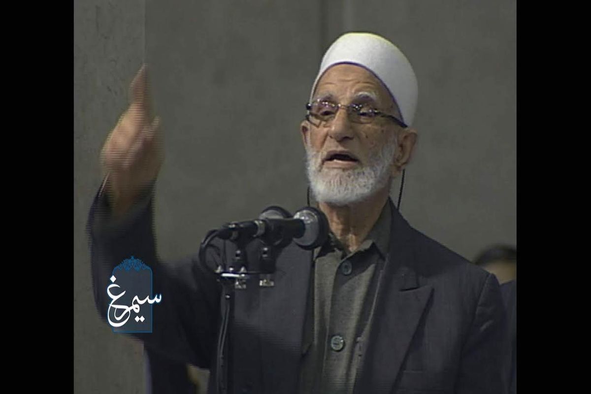 سخنرانی پدر شهید جهان آرا در محضر رهبر انقلاب در «سیمرغ»
