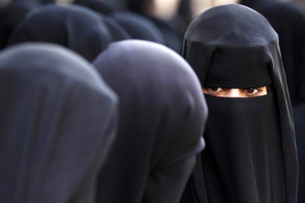 شیوه عجیب داعش برای تشخیص دختران مجرد!