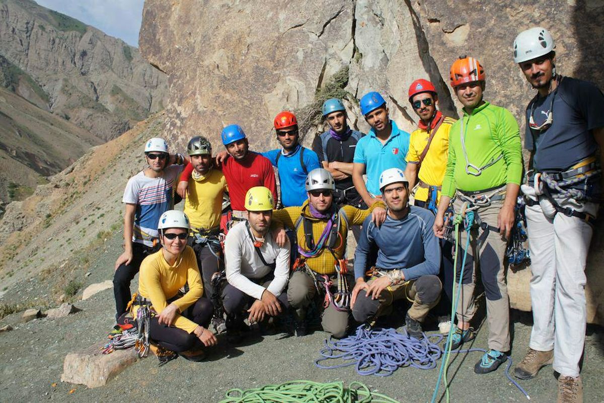 آمادگی تیم دیواره نوردی مازندران برای صعود به دیواره علم کوه