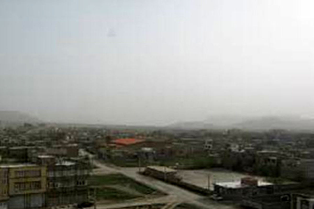 هجوم ریزگردها، آسمان استان را غبارآلود کرد