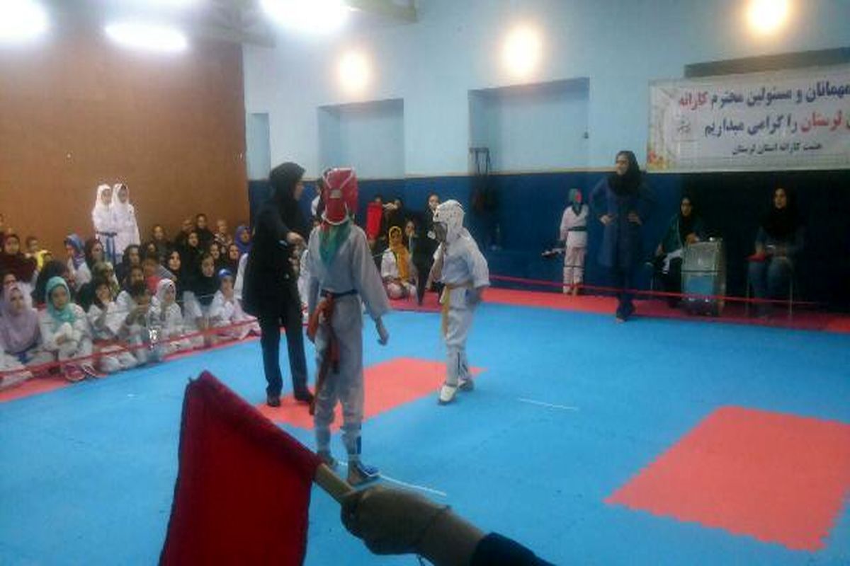انتخاب نفرات برتر مسابقات جام رمضان سبک های آزاد کاراته بانوان لرستان