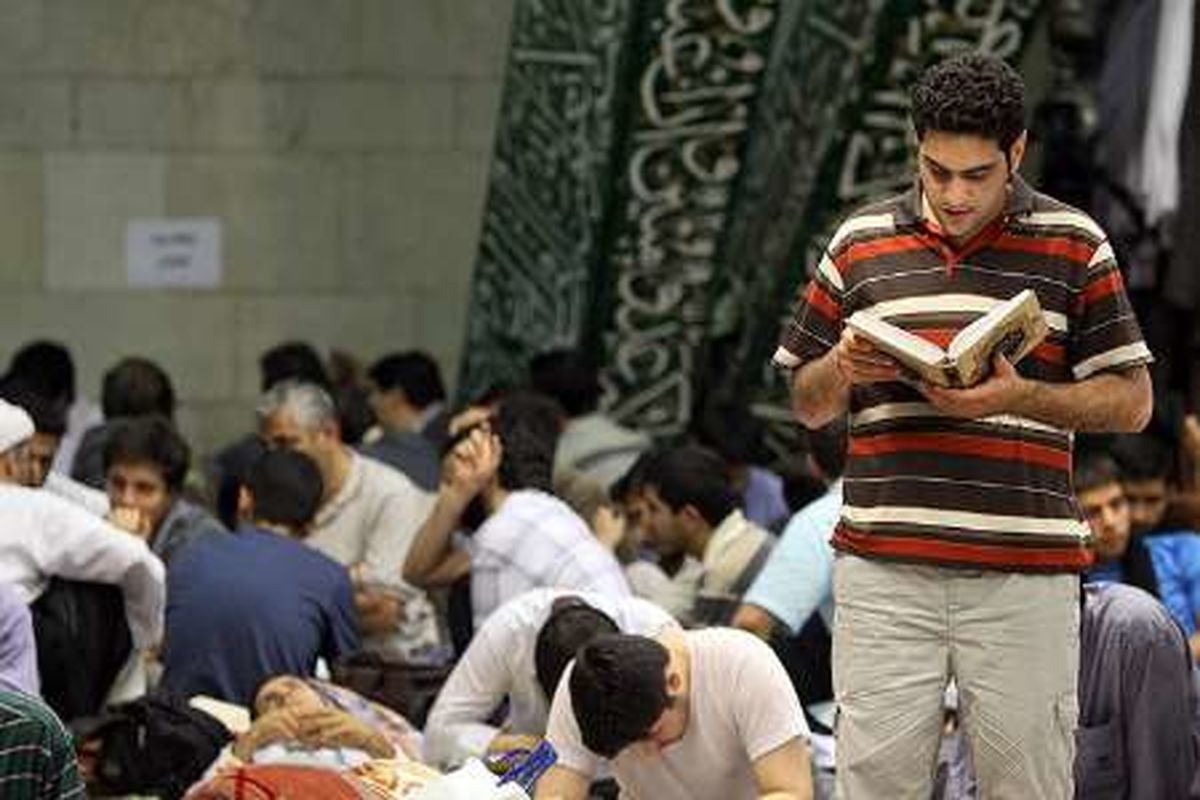اعتکاف صدها طلبه المصطفی در ایران و ۴۰ کشور جهان