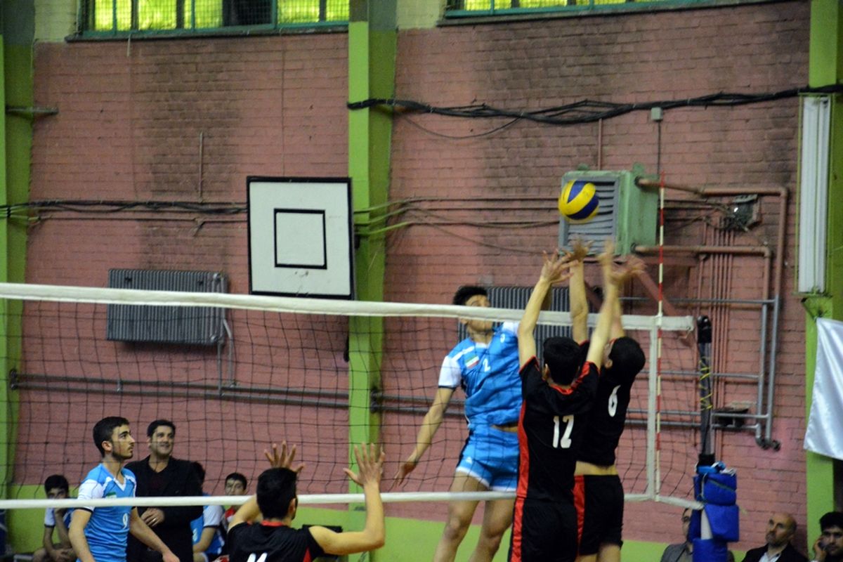 آقچه لی: در ست های دوم و سوم اشتباهات فردی زیادی داشتیم