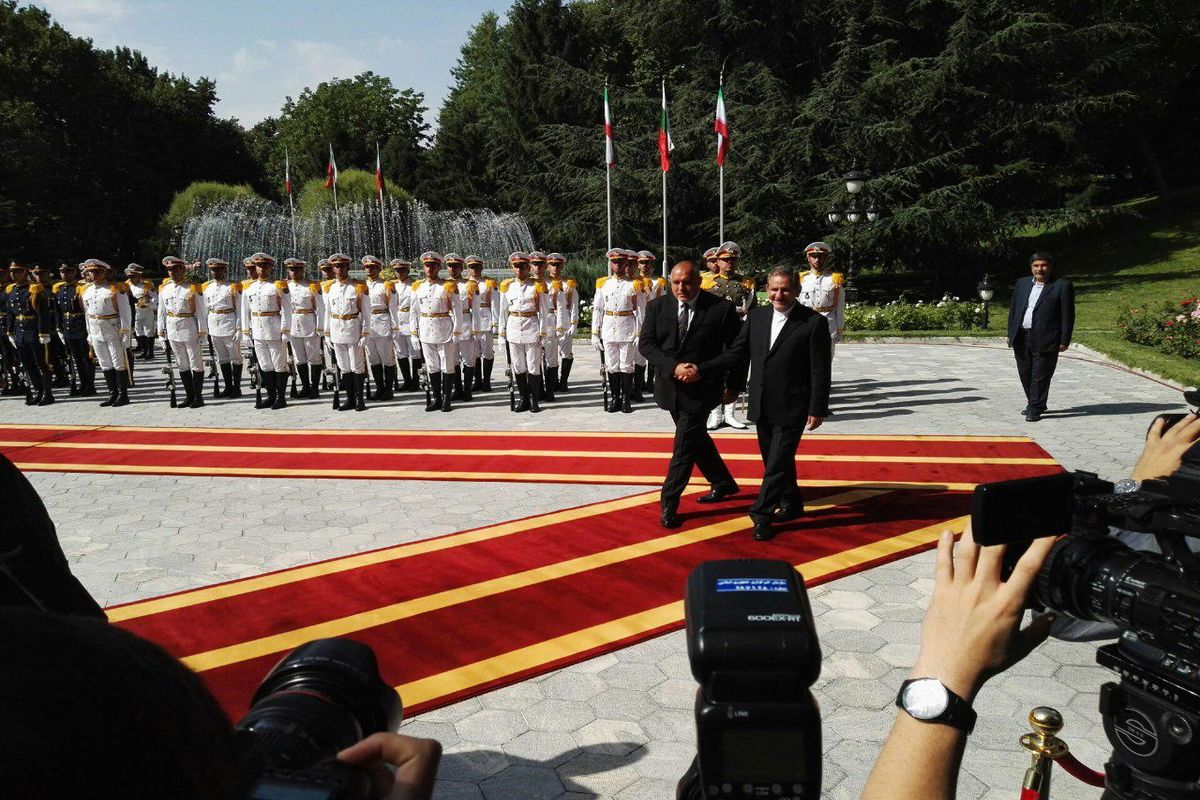 استقبال رسمی جهانگیری از نخست وزیر بلغارستان