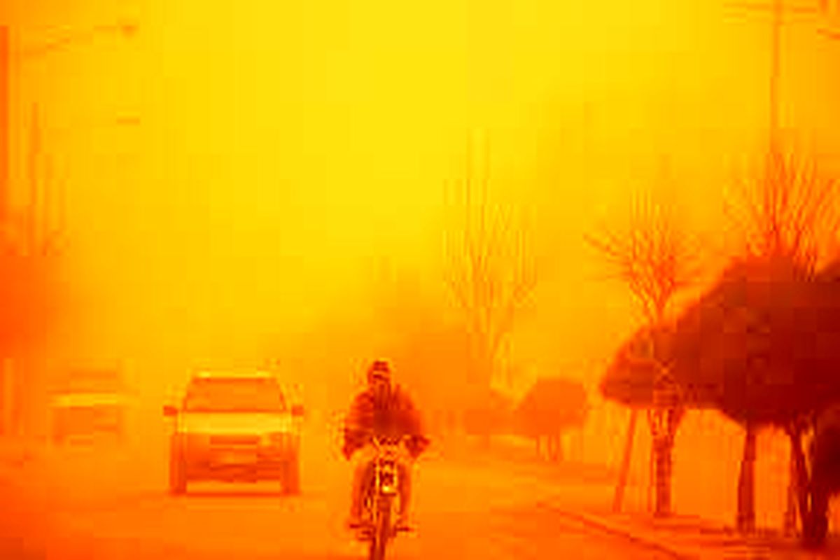 طوفان ادارات سیستان را تعطیل کرد / غلظت هوای آلوده ترین شهر جهان ۲۰ برابر حد مجاز شد