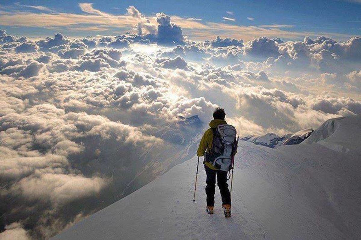 بدرقه کوهنورد اعزامی از خراسان شمالی به تاجیکستان