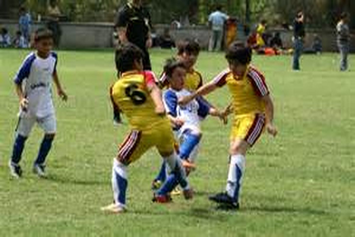 آغاز فعالیت ۲۰ مدرسه فوتبال در استان کردستان