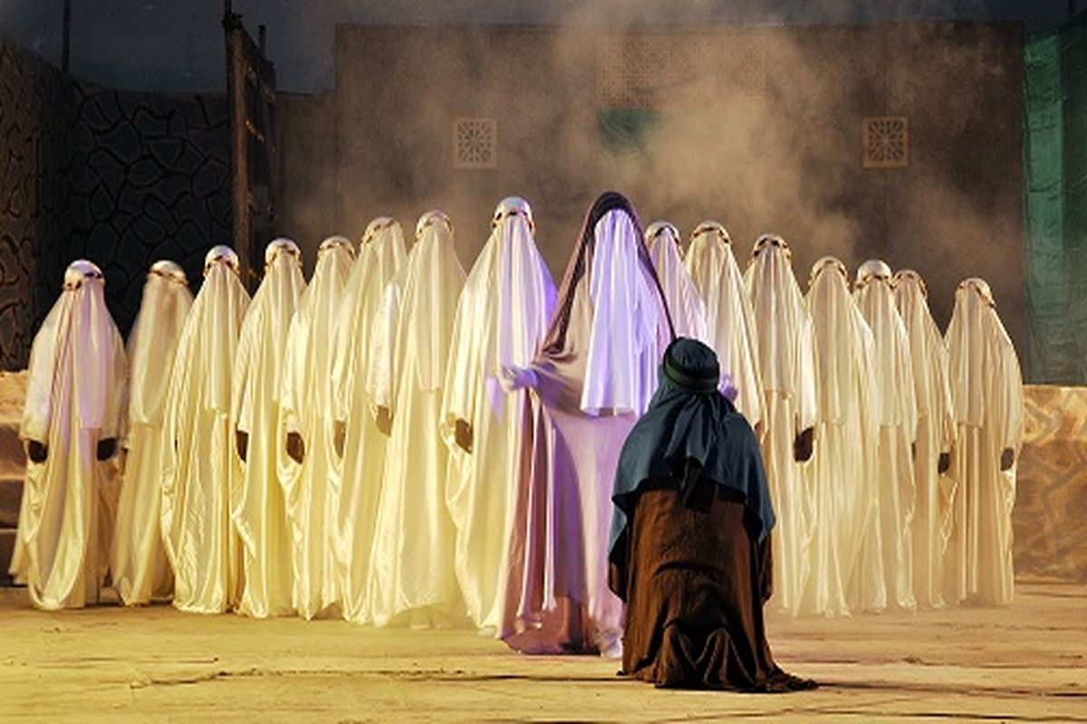 نمایش مذهبی «پرواز درمحراب» در مشکین دشت بر روی پرده رفت