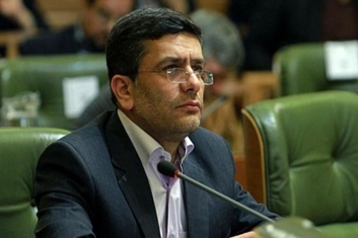به شهردار تهران تذکر داده می‌شود