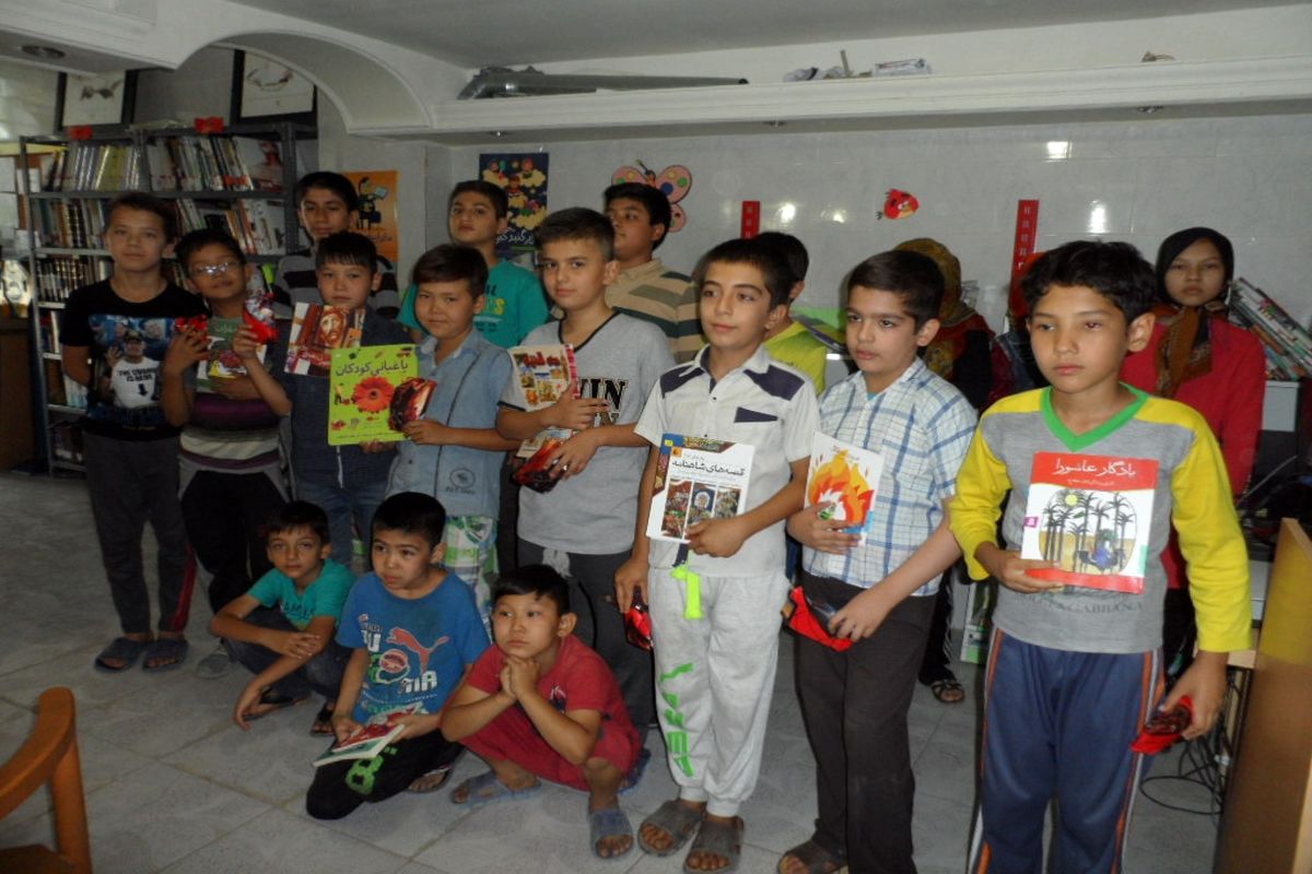 هفتمین نشست کتابخانه ای کودک و نوجوان در روستای هفت جوی شهرستان قدس