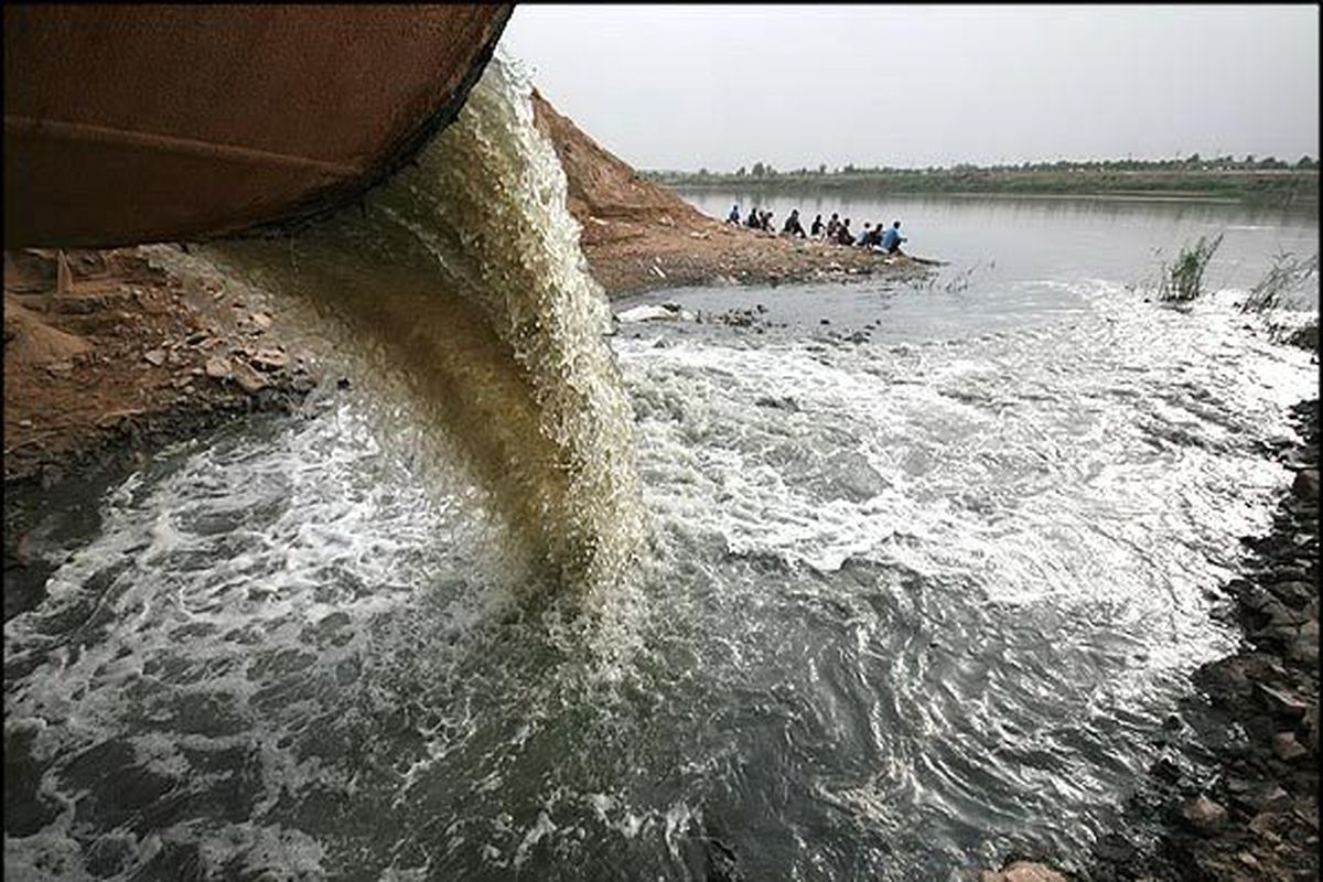 فاضلاب ‌نورآباد لرستان به رودخانه می‌ریزد