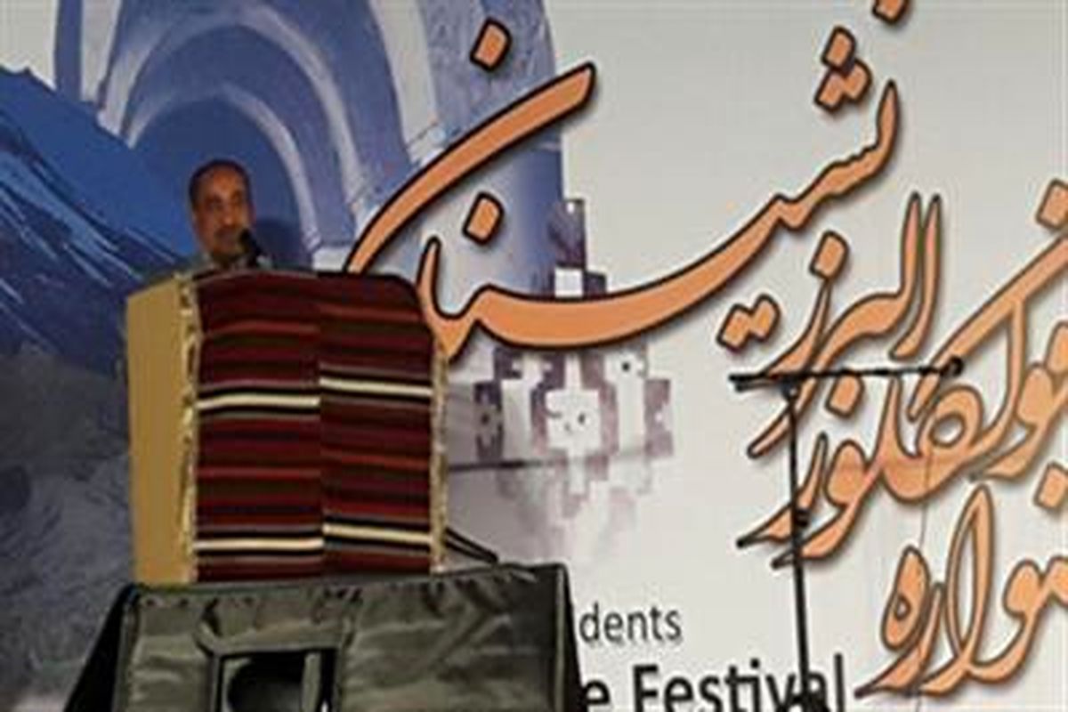 مسوولان باید زمینه شادی جوانان را فراهم کنند