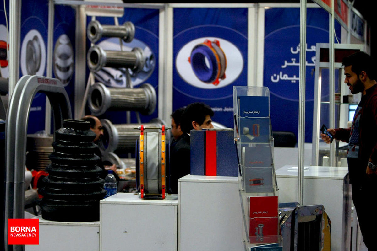 آغاز به کار سومین نمایشگاه صنعت سیمان در شیراز
