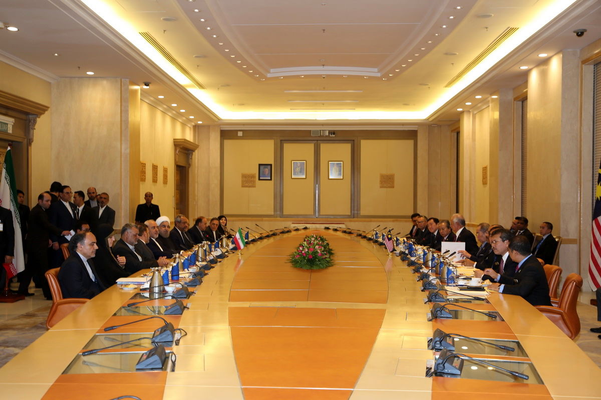 ایران علاقه مند به توسعه همکاری با کشورهای آسیایی از جمله مالزی است