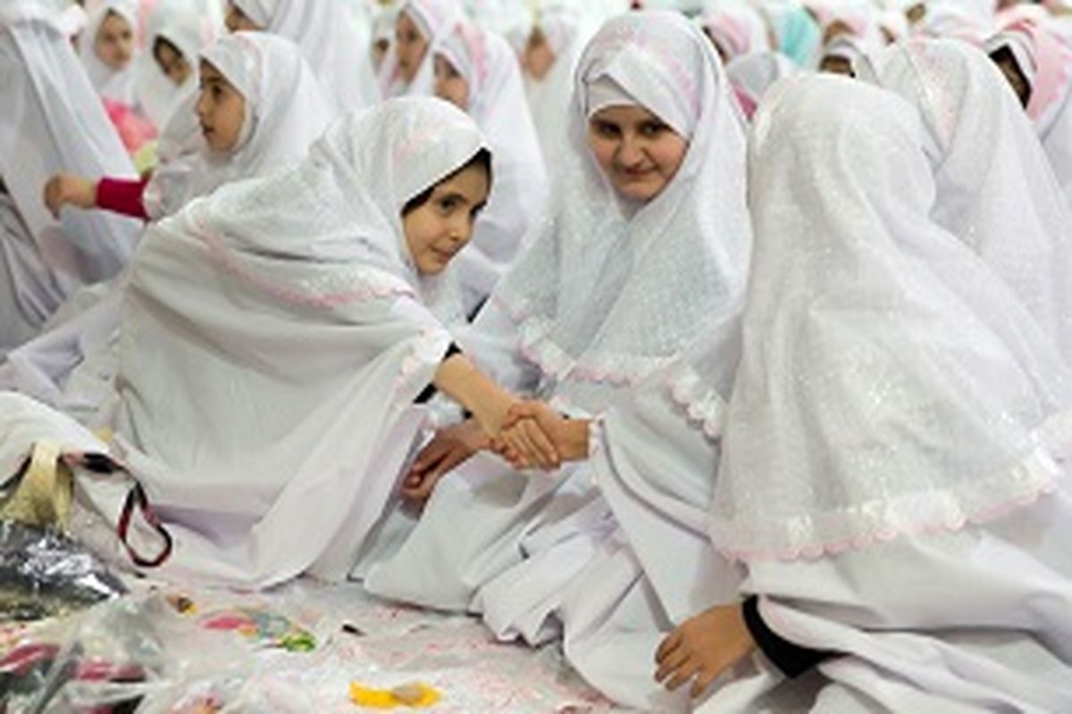 تعیین نیم ساعت وقت اقامه نماز در مدارس استان