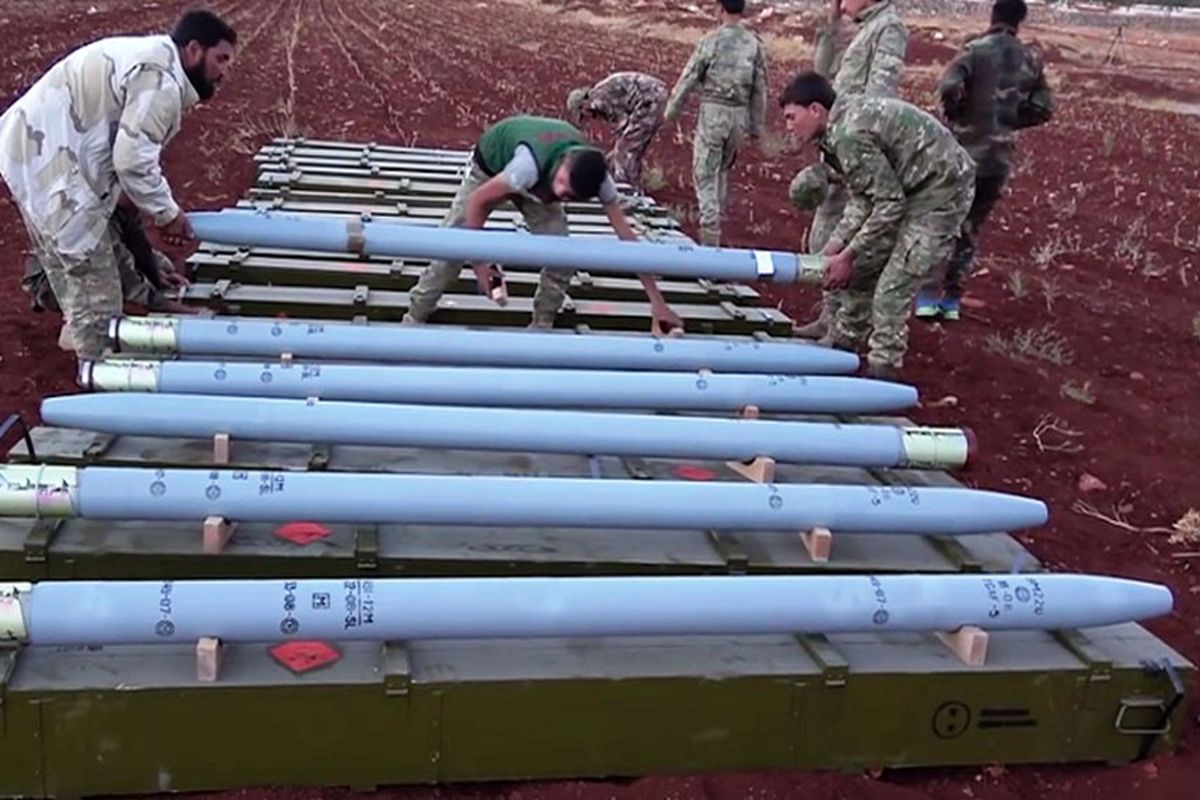 مخالفان اسد به موشک‌های گراد مجهز شدند/ ببینید