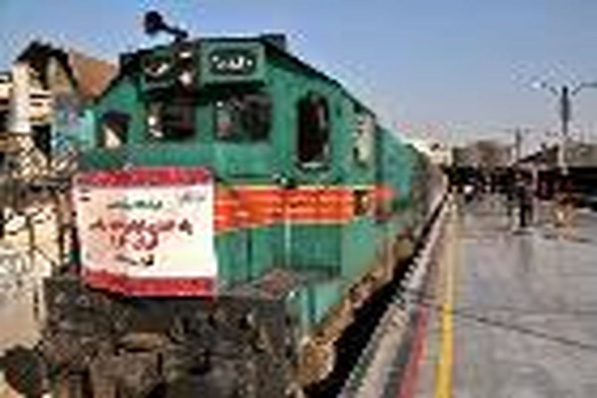 نخستین قطار مسافربری تهران- کربلا به شلمچه رسید