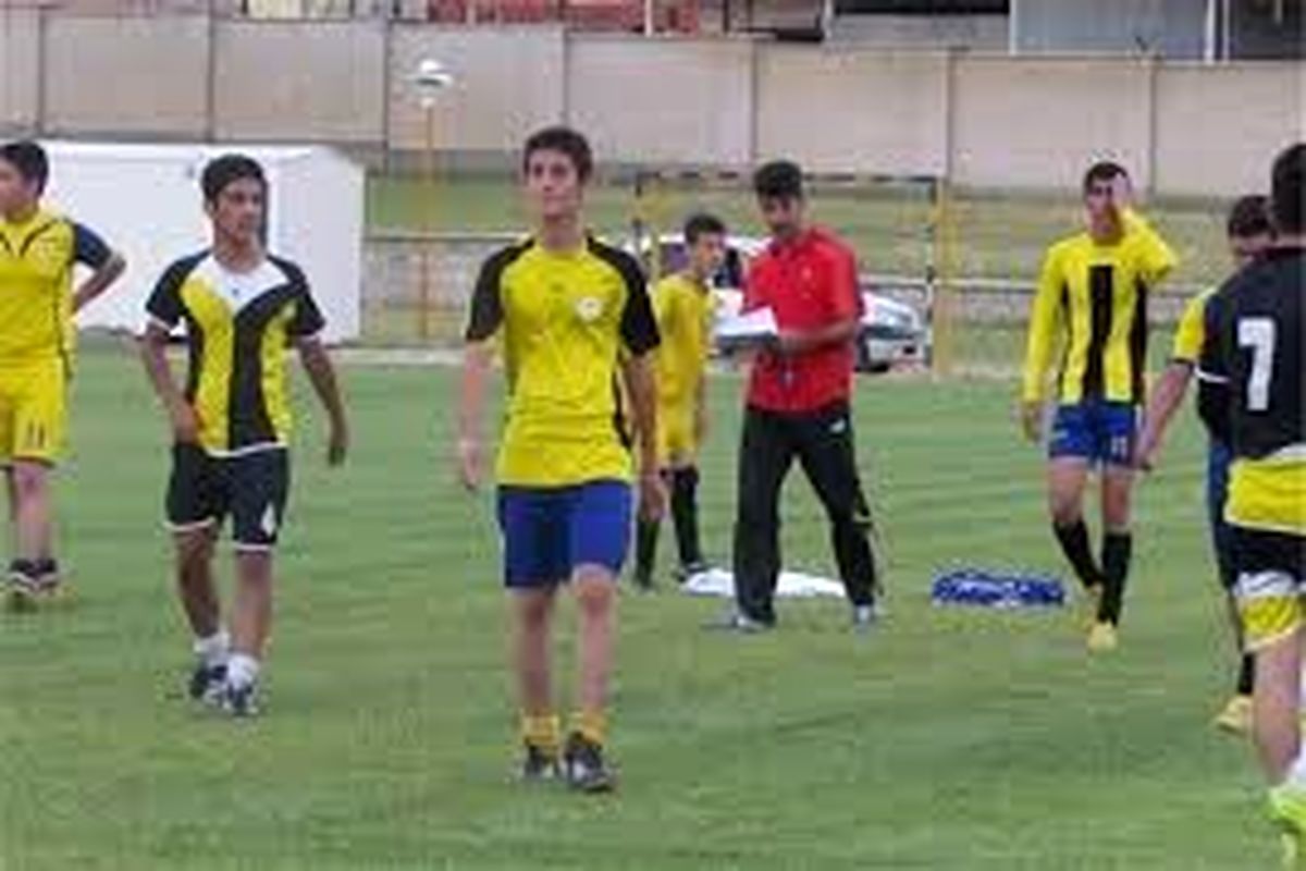شکست تیم فوتبال نوجوانان گچساران مقابل شیراز
