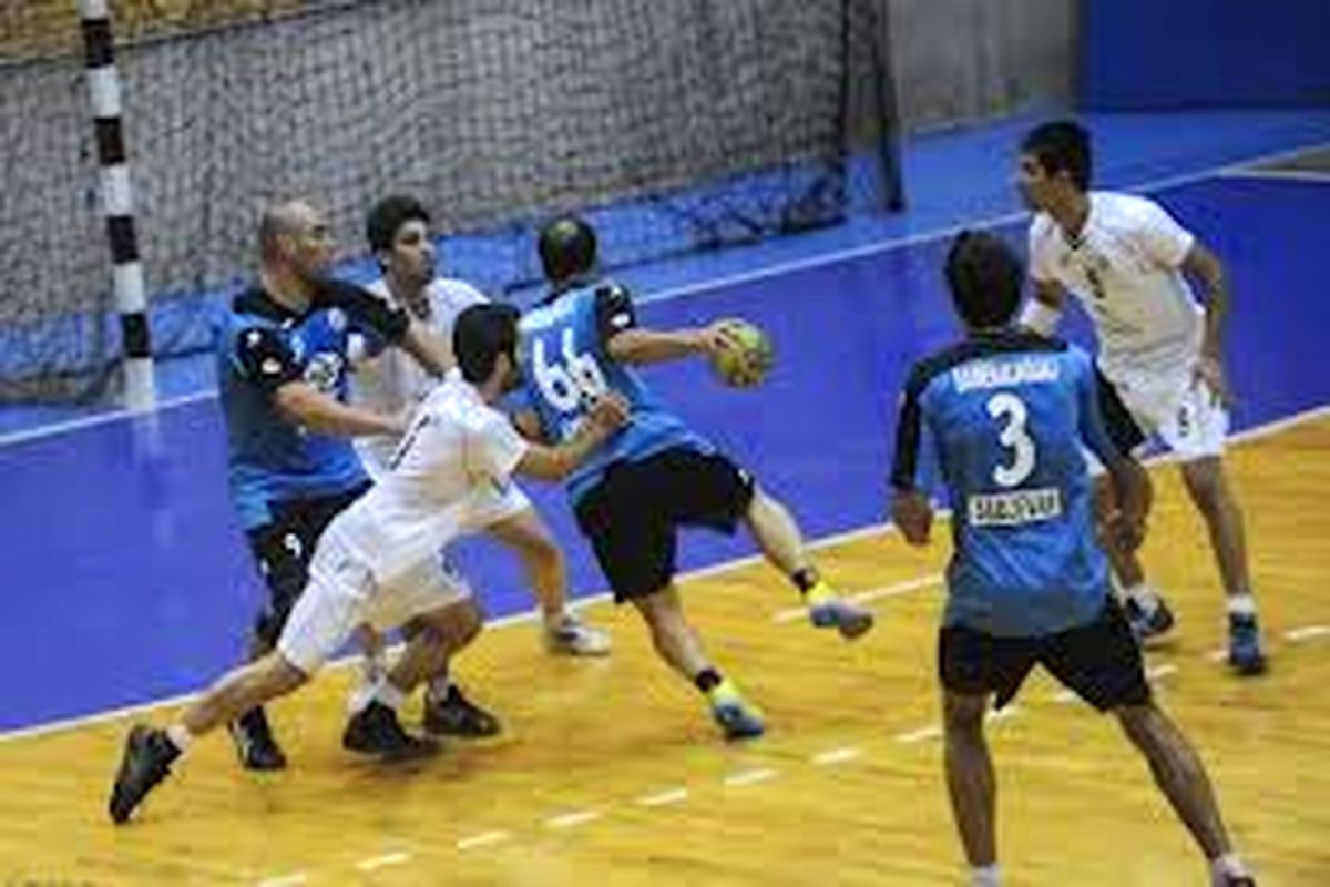 بانوان داور و ناظر هندبال خراسان رضوی با قوانین جدید آشنا شدند