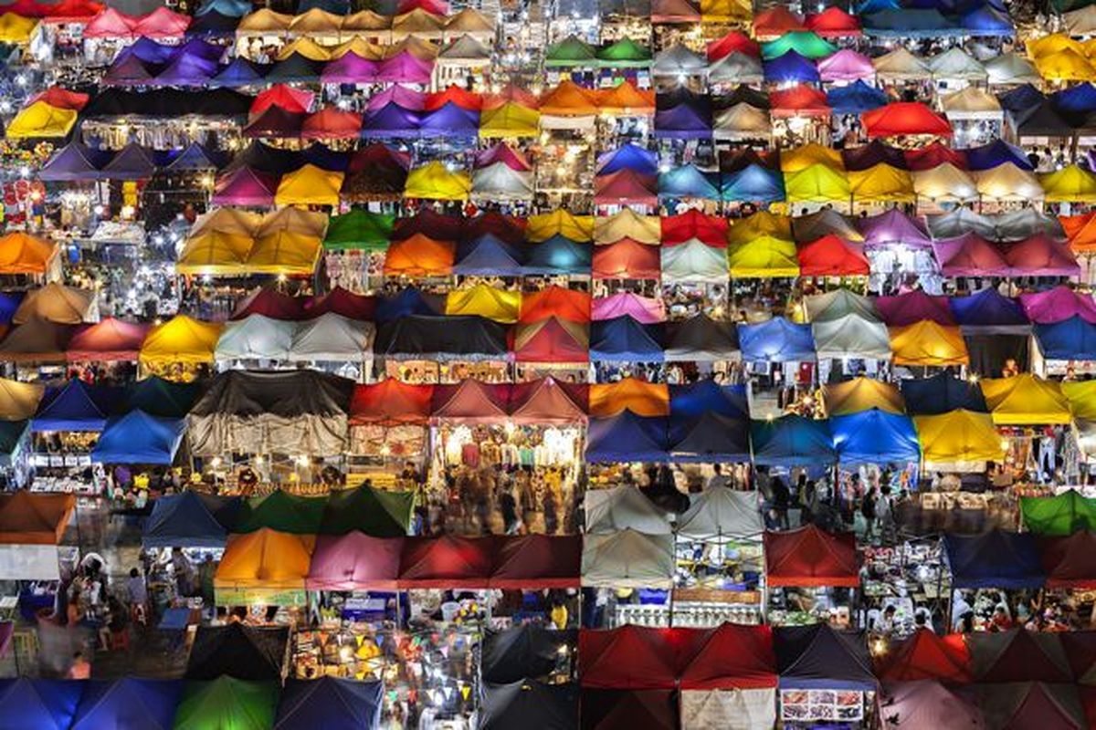 بازار تایلند در شب
