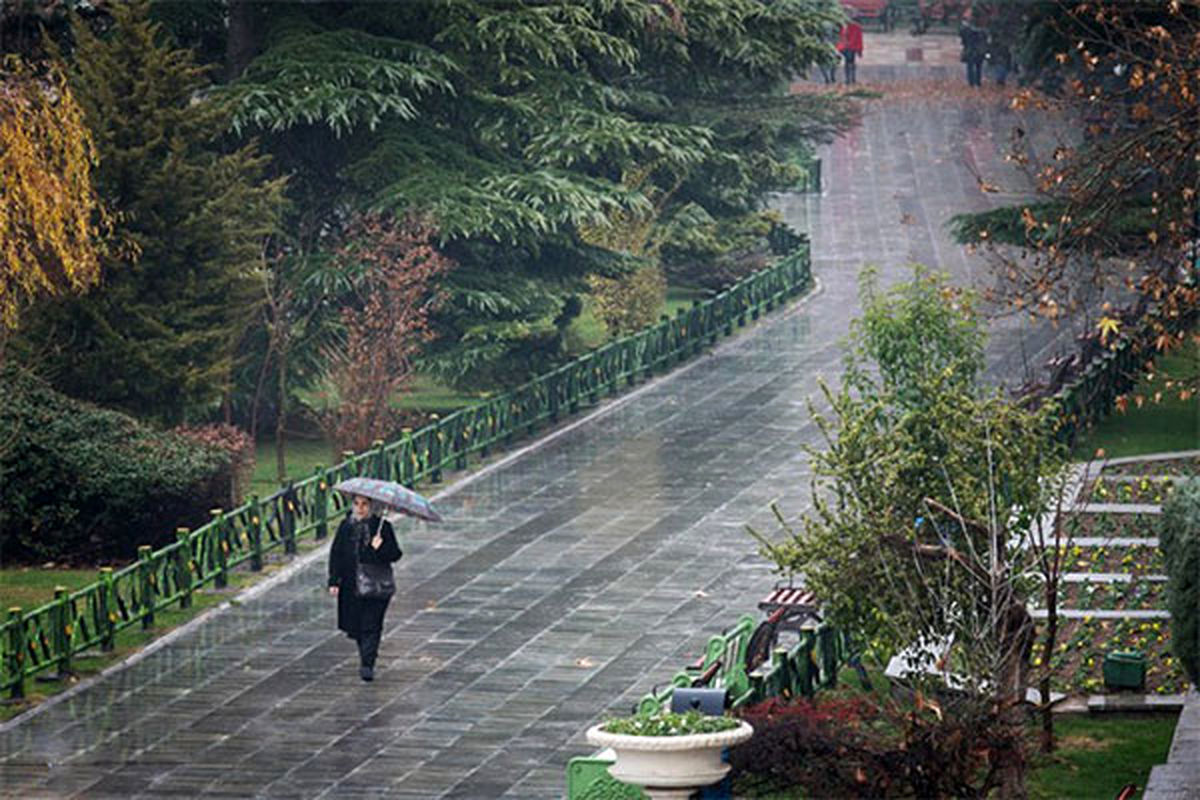 آغاز بارش باران در تهران از ساعت ۱۲