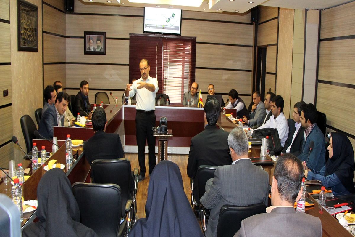 کارگاه آموزشی آشنایی با مقررات و فرآیندهای تشکیل شرکت های دانش بنیان در درانشگاه آزاد اسلامی سیرجان برگزار شد