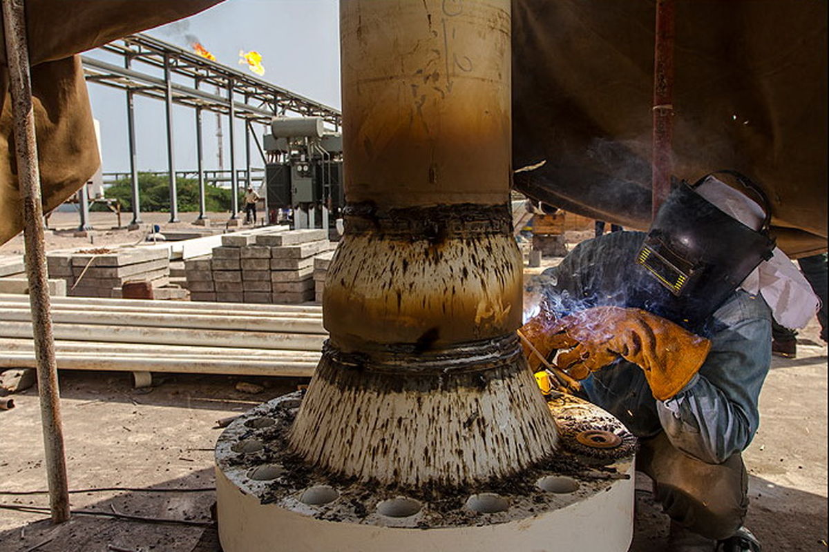 کارخانه فراورش نفت خارگ با ظرفیت ۲۰۰ هزار بشکه ساخته می‎شود