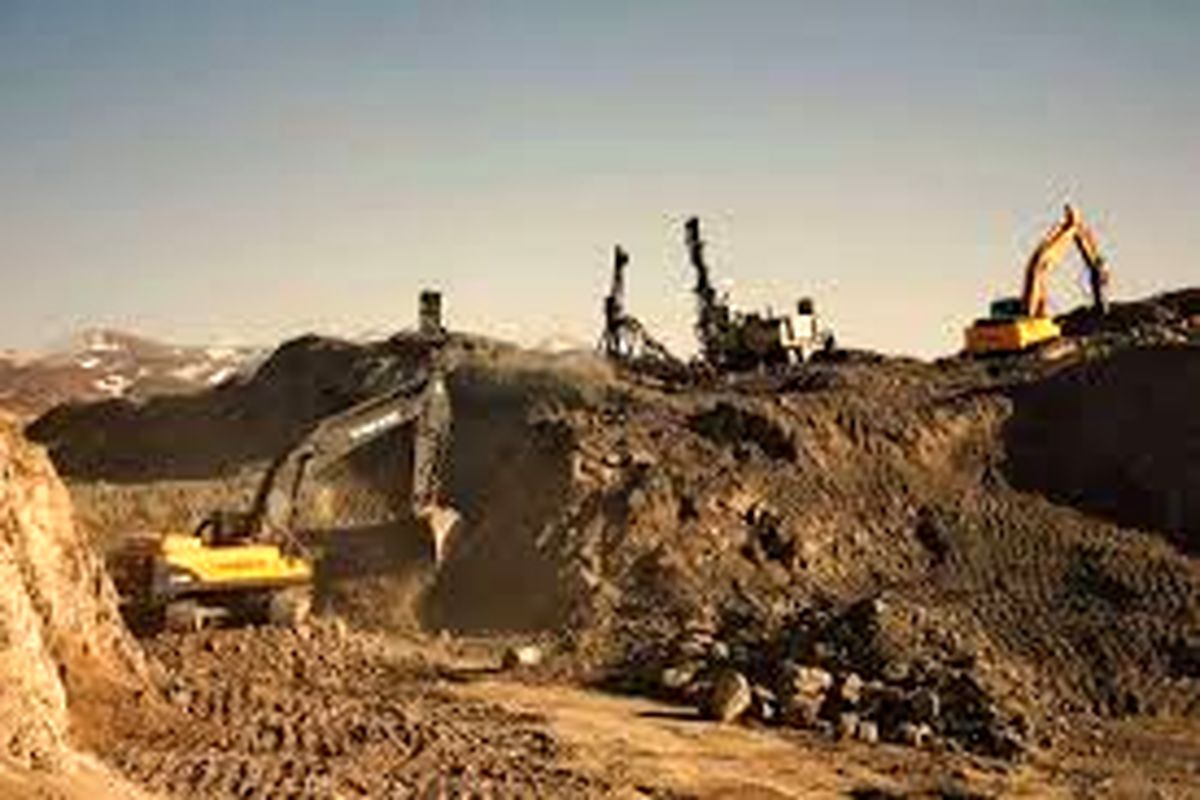 کشف بیش از ٢ میلیارد  ر یال برداشت غیر مجاز ماده معدنی  در شهرستان ری