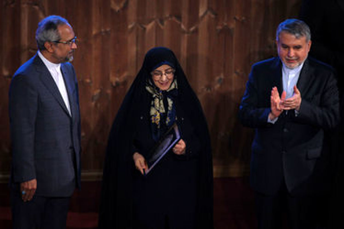 نهاوندیان: خاستگاه اعتدال، علم است/ بروجردی: صالحی امیری سنگ بنای بسیاری از فراموش شدگان فرهنگی در کتابخانه ملی بود