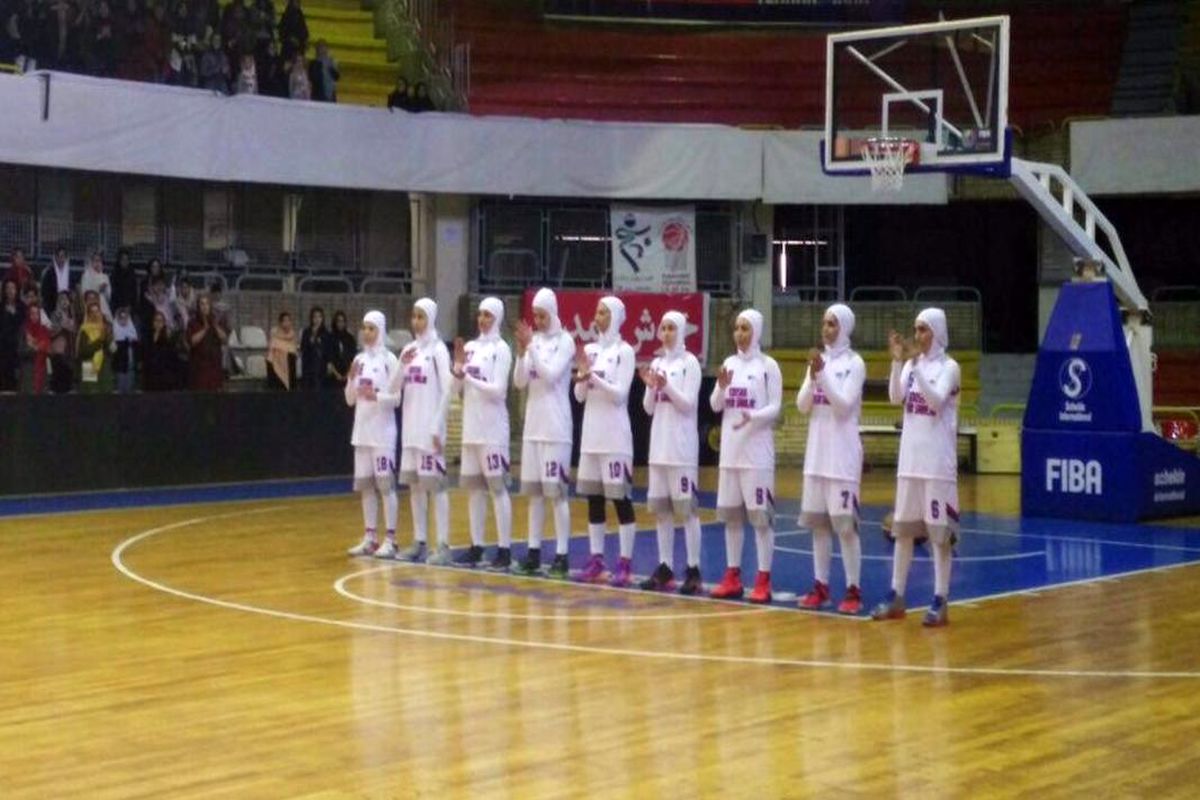 برگزاری مسابقه بسکتبال دختران با حجاب، اتفاق تاریخی برای ایران خواهد بود