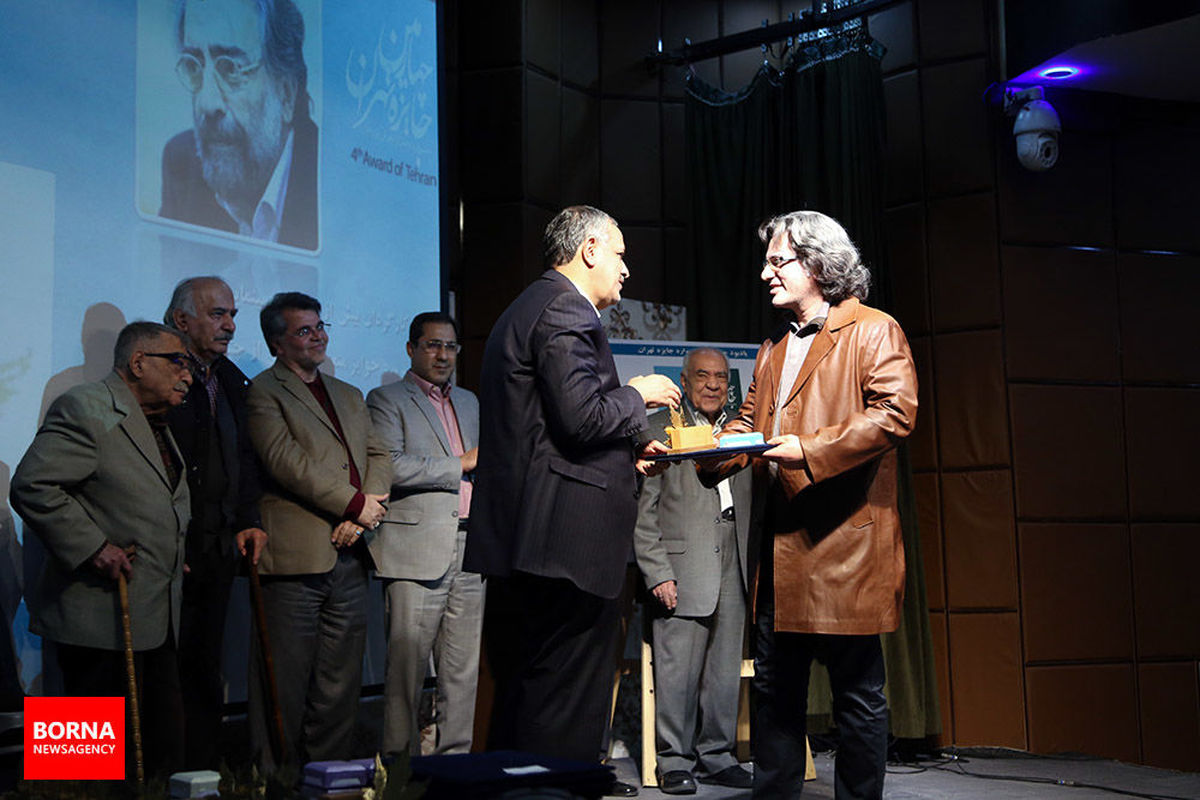 چهارمین جشنواره جایزه تهران برگزار شد/ مسعود کیمیایی برگزیده بخش فیلم و تئاتر