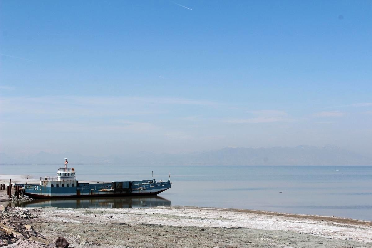 وجود یک میلیارد متر مکعب آب در بستر دریاچه ارومیه