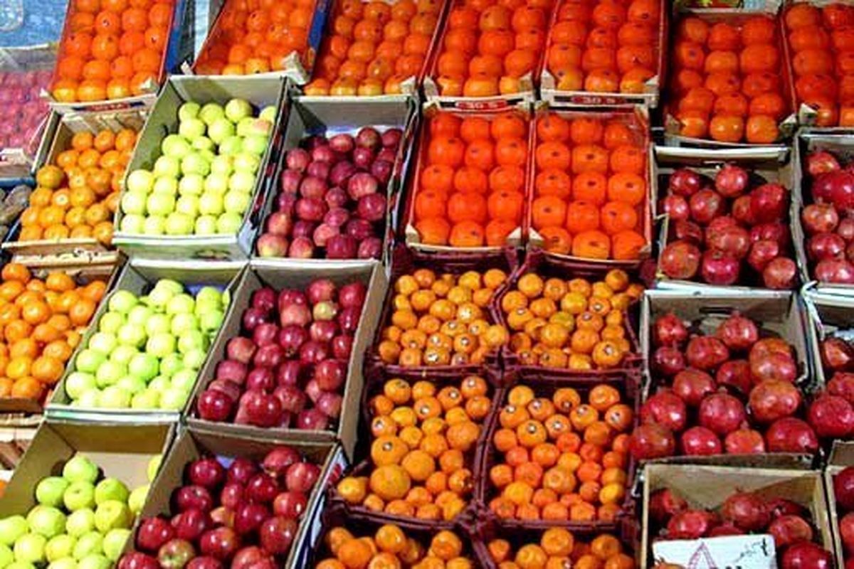 خرید و ذخیره‌سازی میوه شب عید آغاز شد