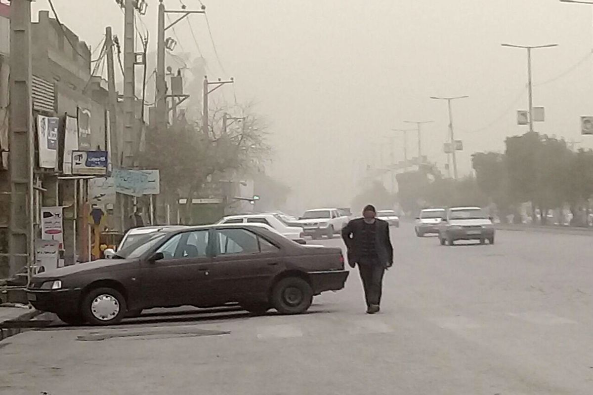 وضعیت کیفی هوای استان لرستان/پلدختر ،کوهدشت ورومشکان همچنان در شرایط خطرناک