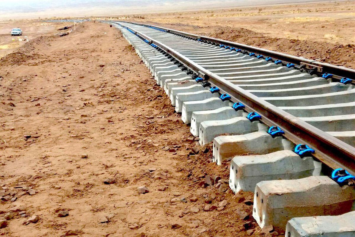 ۶ طرح راه آهن قم با اعتبار ۱۴۵ میلیارد ریال به بهره برداری رسید