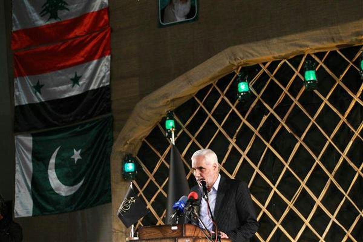 ایران در سایر نقاط دنیا نیز از مرزهای اسلام و مظلومیت مردم مسلمان دفاع کرده‌ است